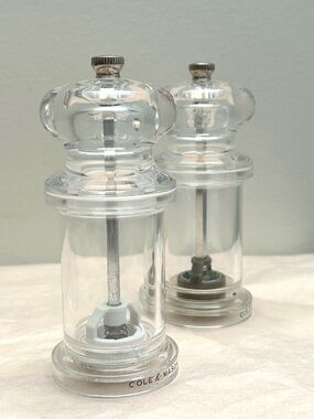 Cole & Mason Salt and Pepper Grinder Mill Set Acrylic Plastic England 5"